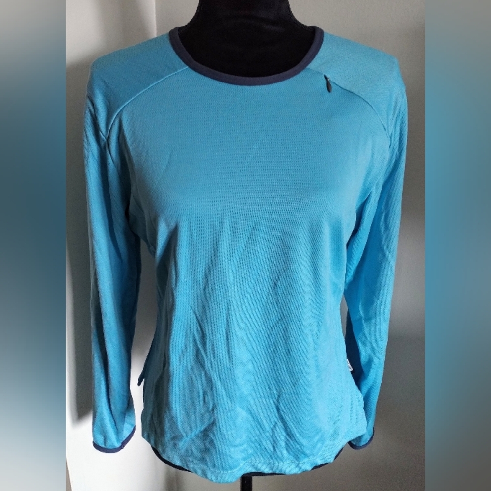 Nike Women's Sky Blue Long Sleeve Top